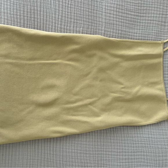 HIGH STRAIGHT NECK FULLY FASHIONED RIB TOP - Picture 3 of 4